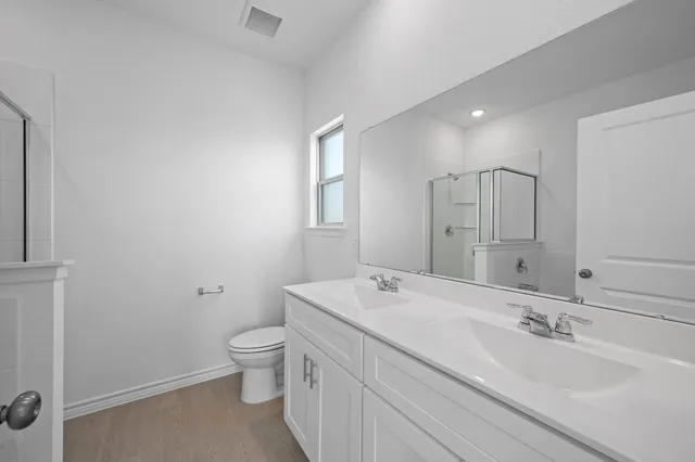 $274,580 | 1006 South Oakhurst Drive, Dayton, TX 77535