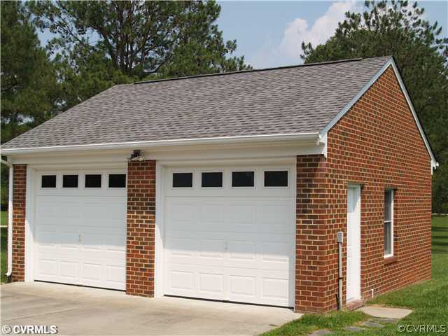 8139 Airport Road Quinton, VA 23141 - Photo 3 of 12 Parking Lot/Garage - Detached Garage with Finished