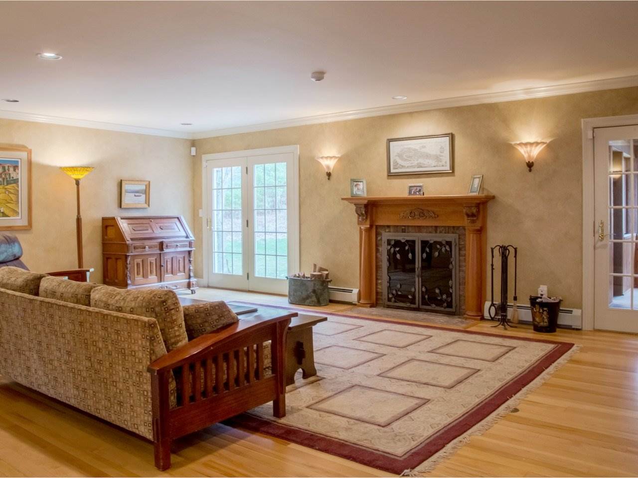 286 Pease Mountain Road Charlotte, VT 05445 - Photo 3 of 26 Gallery Image 3