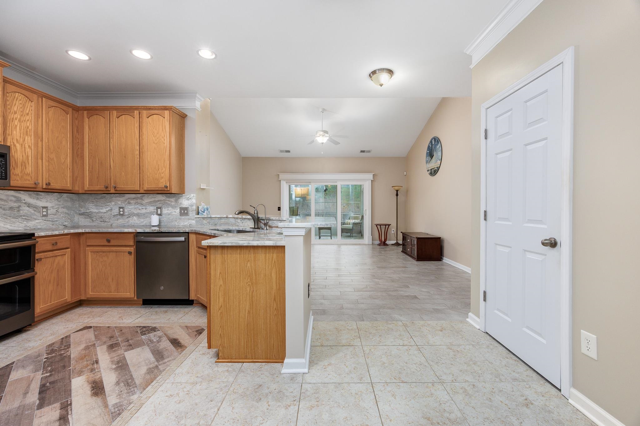 112 Barons Bluff Drive Conway, SC 29526 - Photo 9 of 50