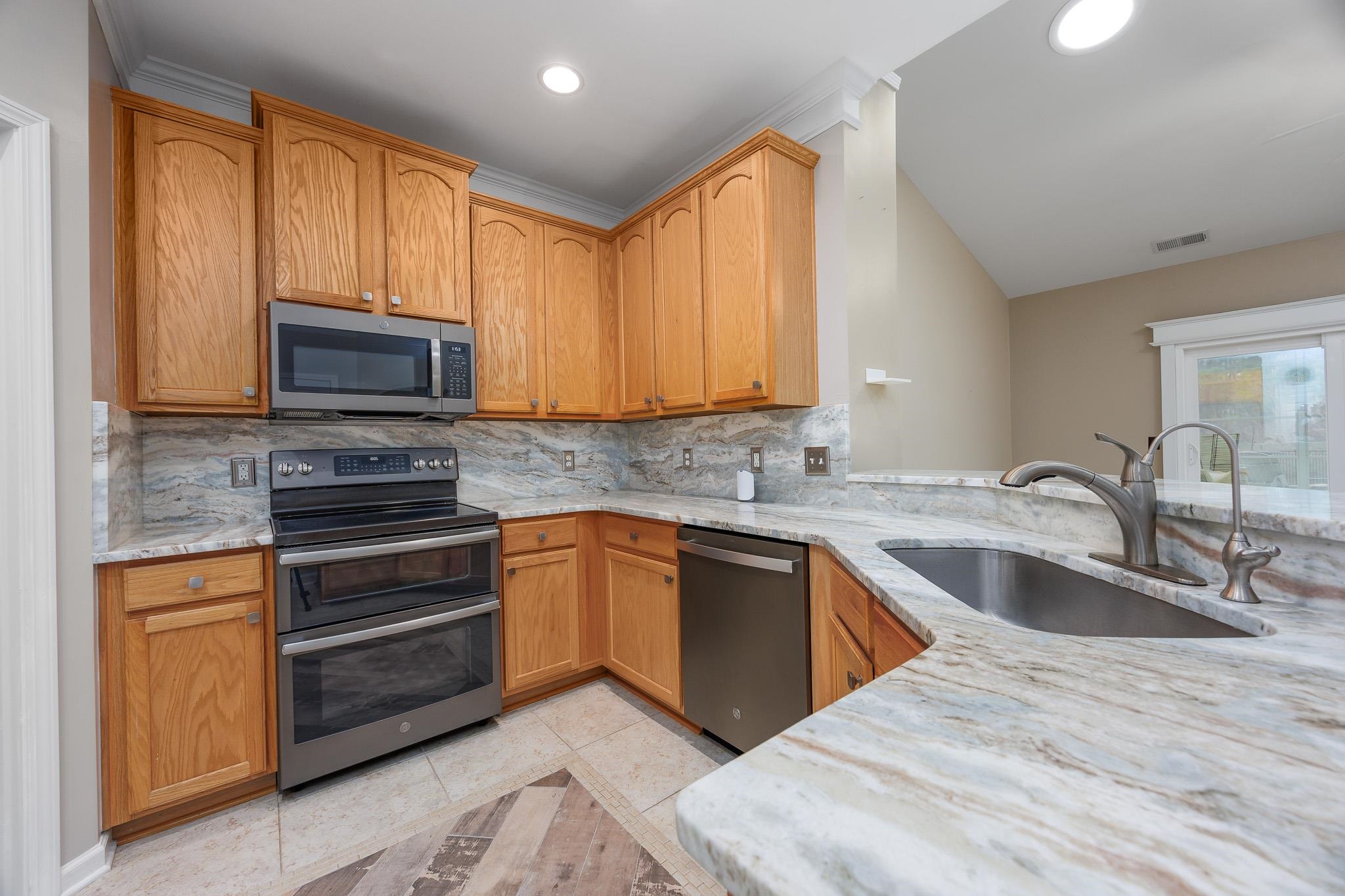 112 Barons Bluff Drive Conway, SC 29526 - Photo 10 of 50