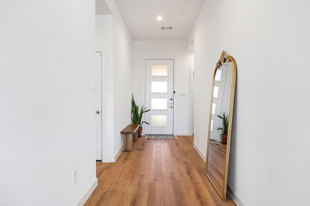 116 Solana Point Drive Katy, TX 77493 - Photo 3 of 31