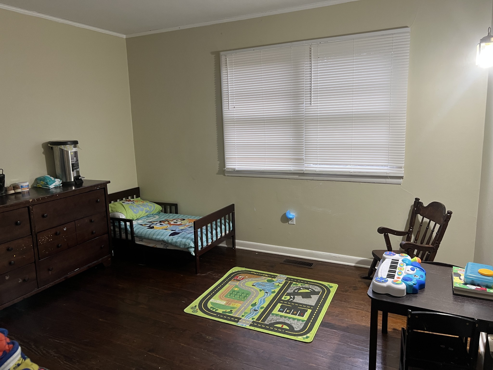 355 Chicken Creek Road Pulaski, TN 38478 - Photo 15 of 17 a living room with furniture and a window