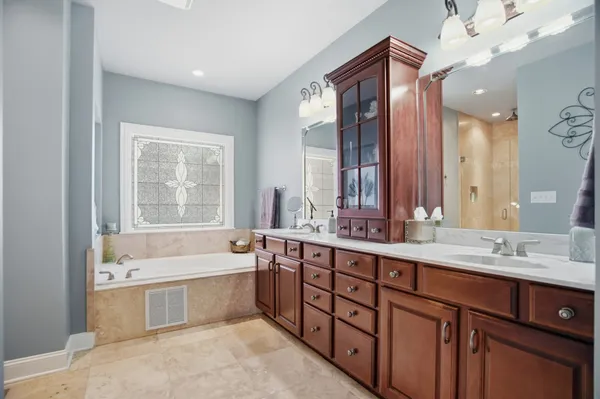 $770,000 | 4172 Ironwood Drive, Greenbrier, TN 37073