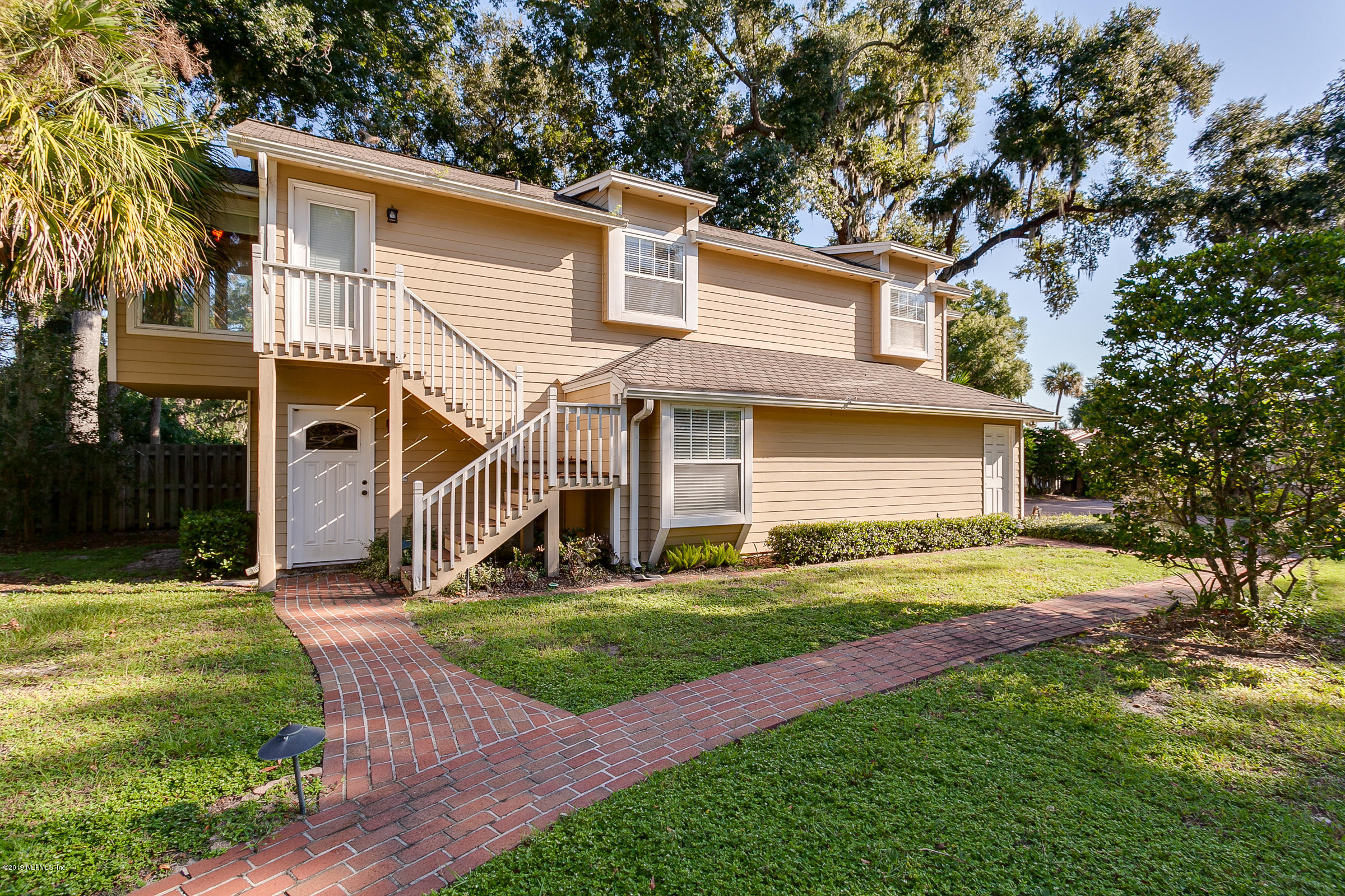 832 River Road Orange Park, FL 32073 - Photo 24 of 61 24-Detached Garage - Entertainment