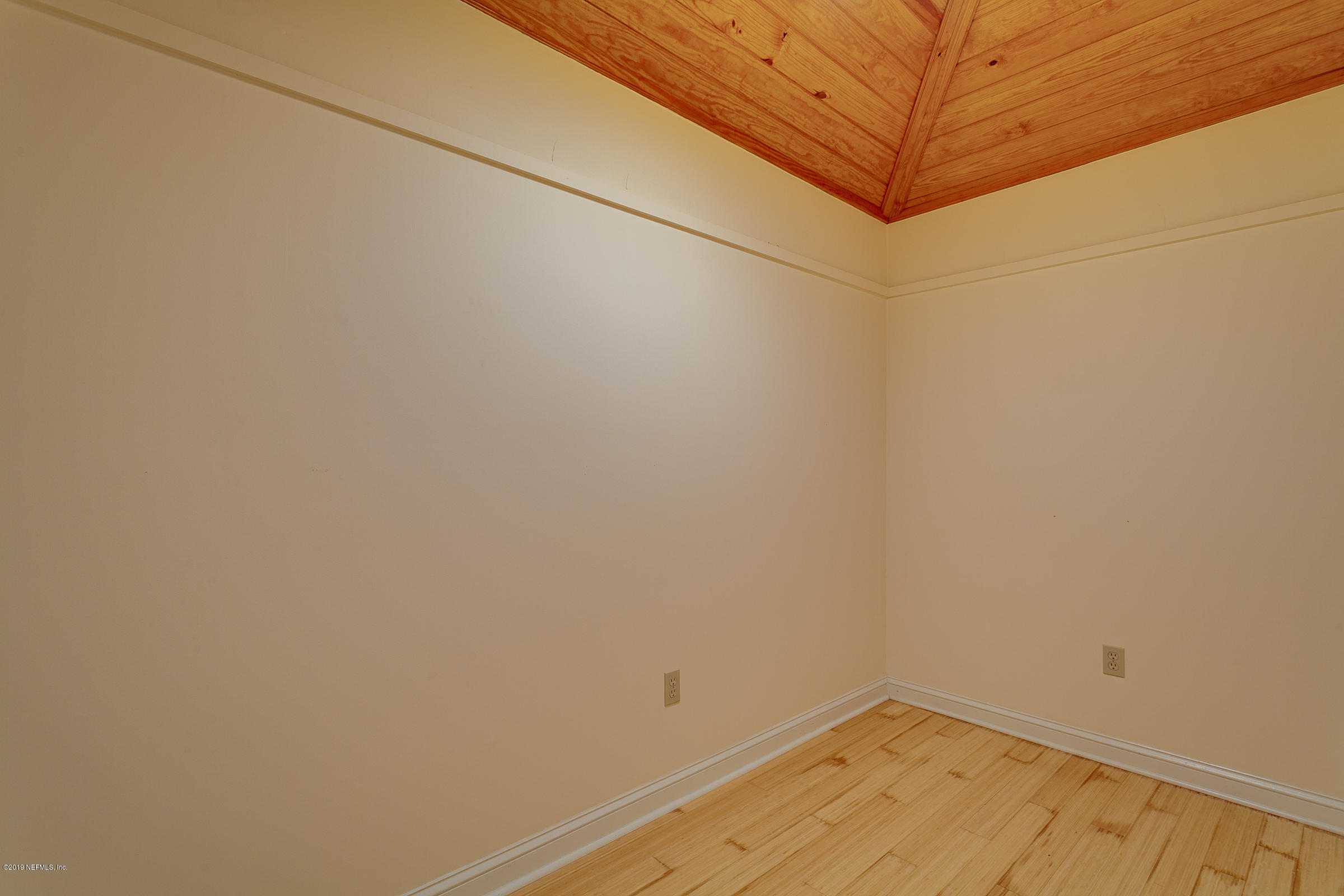 832 River Road Orange Park, FL 32073 - Photo 40 of 61 40-Guest House - Walk-in Closet