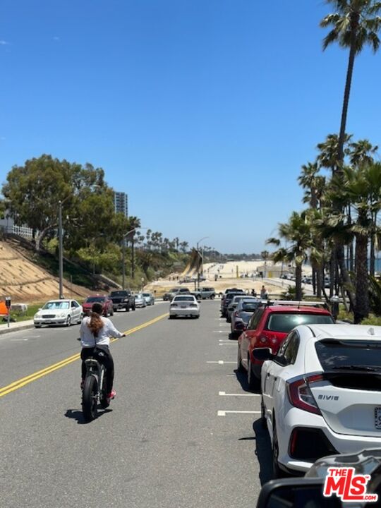 1025 Locust Avenue, Unit 6 Long Beach, CA 90813 - Photo 51 of 67