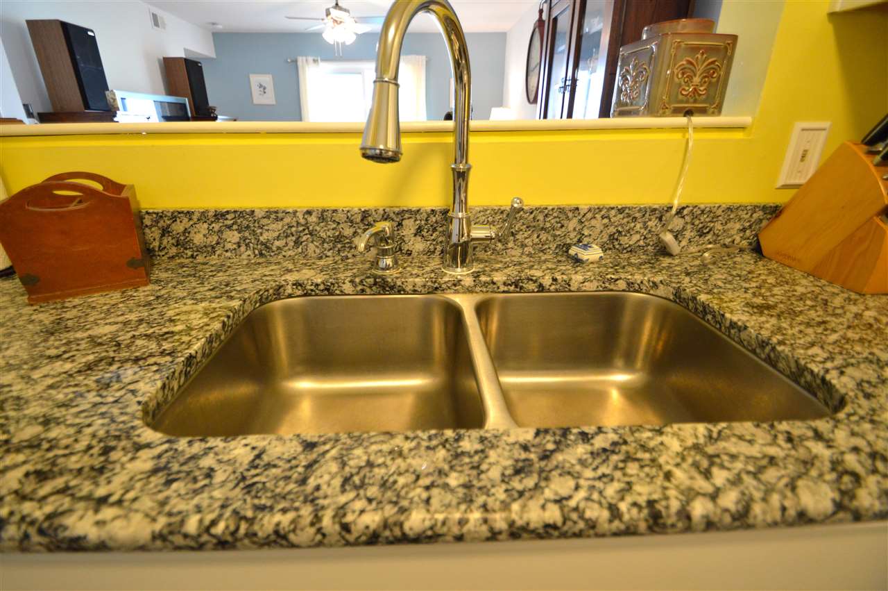 1390 Hunters Road, Unit B Harrisonburg, VA 22801 - Photo 7 of 18 Gallery Image 7