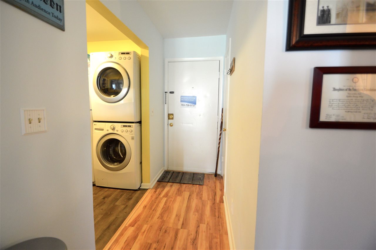 1390 Hunters Road, Unit B Harrisonburg, VA 22801 - Photo 9 of 18 Gallery Image 9