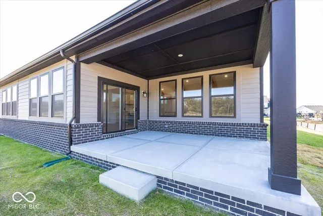 $749,900 | 6638 North Dogwood Drive, McCordsville, IN 46055