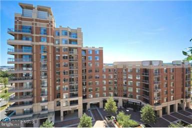 3650 South Glebe Road, Unit 638 Arlington, VA 22202 - Photo 1 of 24 a building view