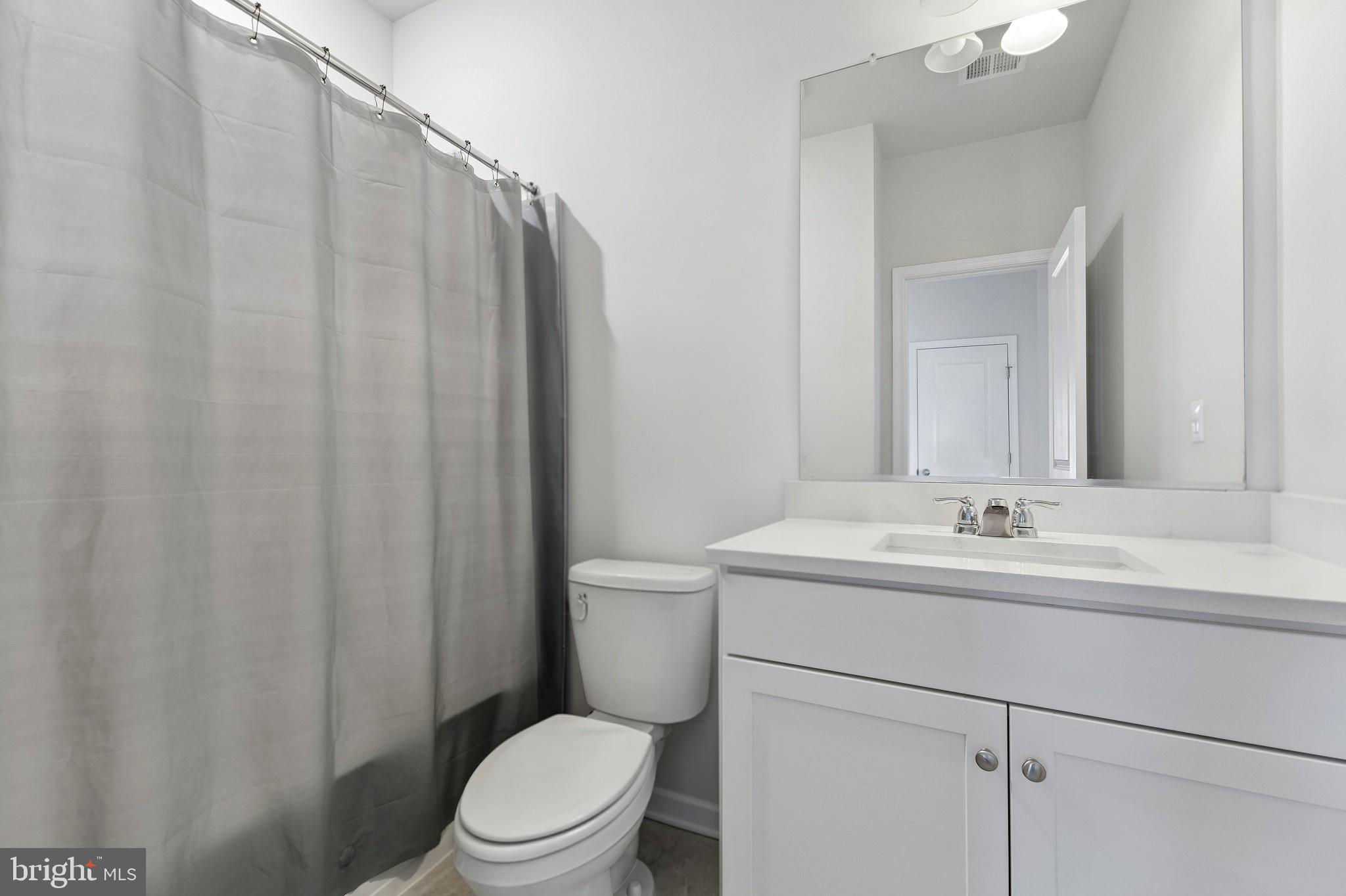 9300 Barnes Loop Manassas, VA 20110 - Photo 18 of 25