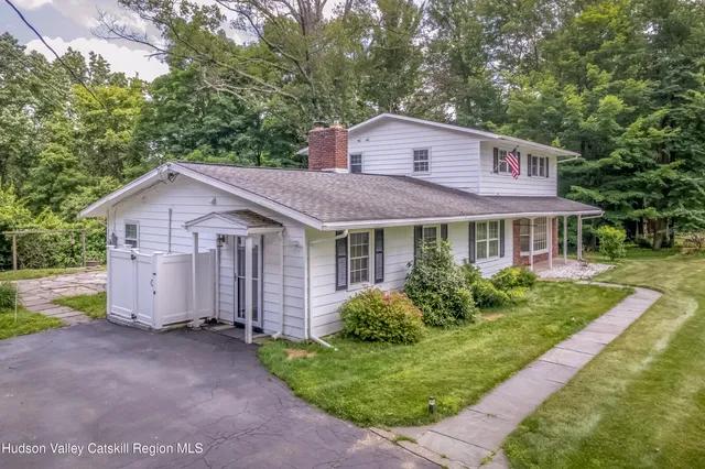 $599,000 | 24 Normandy Court, West Hurley, NY 12491