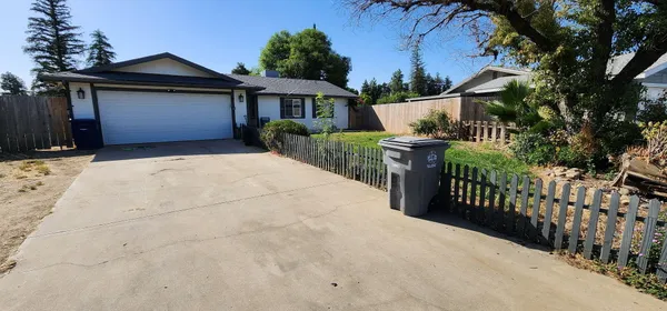 $335,000 | 1400 Betsy Place, Exeter, CA 93221