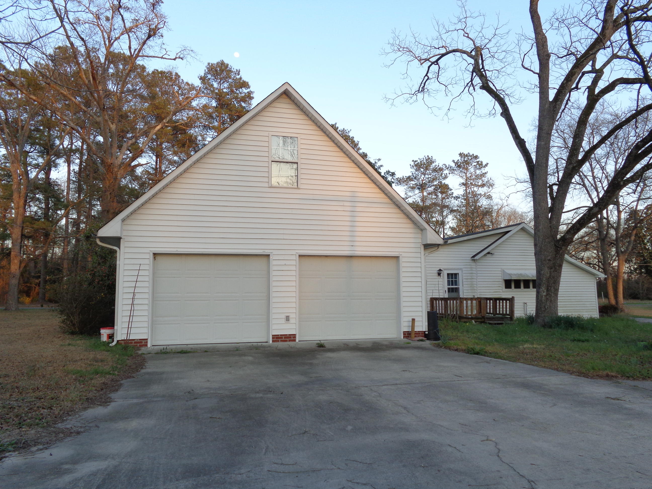 219 Green Lake Road Rockingham, NC 28379 - Photo 4 of 22 Two car garage