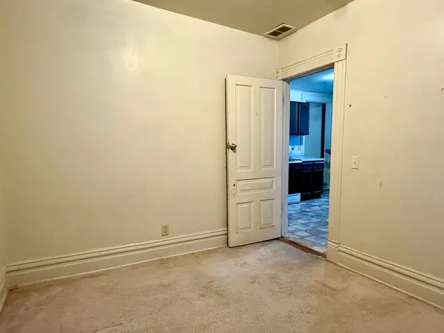 $299,900 | 1034 Reaney Avenue East, St. Paul, MN 55106