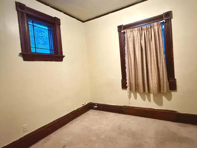 $299,900 | 1034 Reaney Avenue East, St. Paul, MN 55106