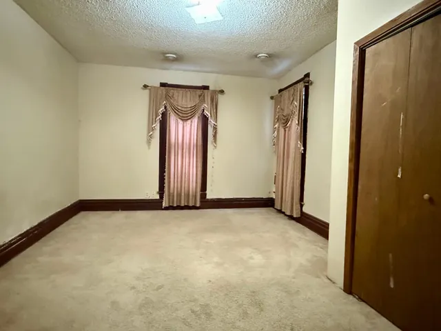 $299,900 | 1034 Reaney Avenue East, St. Paul, MN 55106