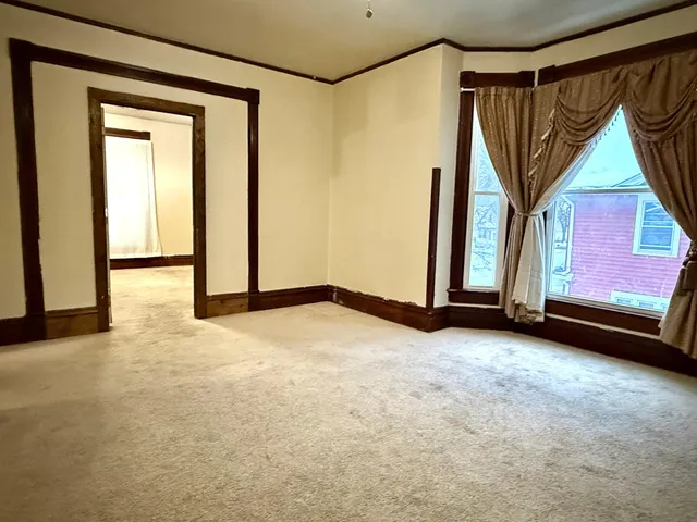 $299,900 | 1034 Reaney Avenue East, St. Paul, MN 55106