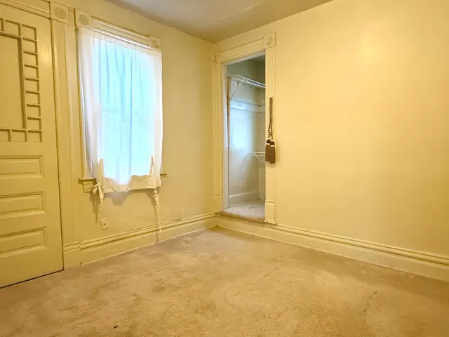 $299,900 | 1034 Reaney Avenue East, St. Paul, MN 55106