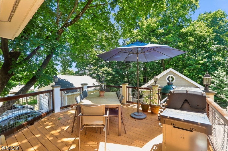 22 Oak Ridge Avenue Summit, NJ 07901 - Photo 34 of 38