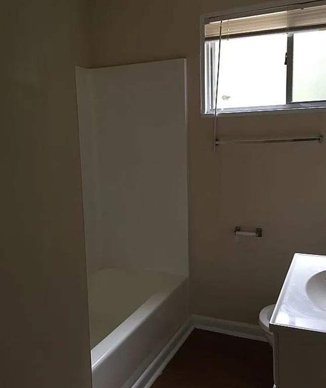 4097 Clay Drive Atlanta, GA 30360 - Photo 2 of 8 a bathroom with a window