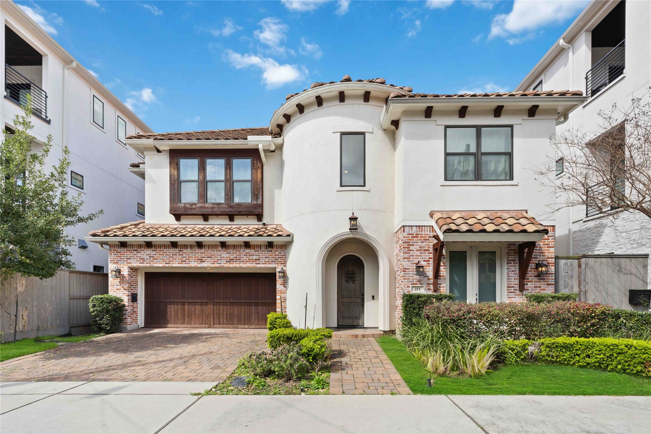 215 Malone Street Houston, TX 77007 - Photo 1 of 48 Front Exterior