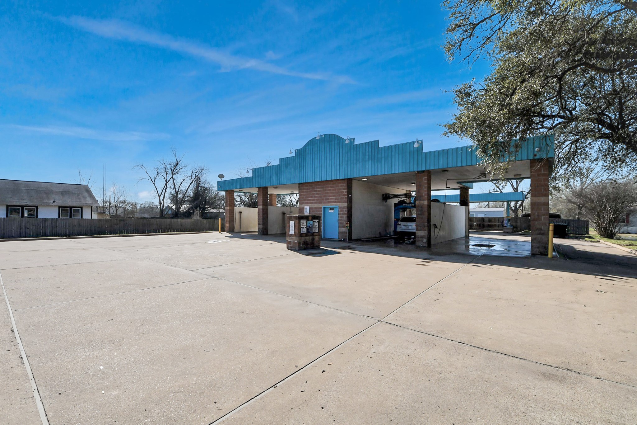 452 South Robb Street Trinity, TX 75862 - Photo 5 of 8 a view of outdoor space and yard