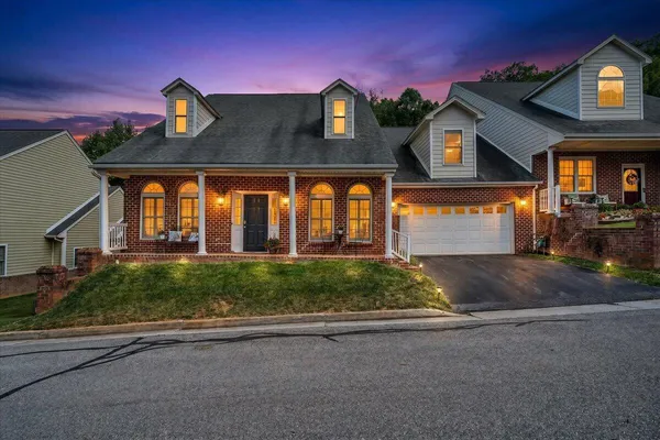 $439,000 | 5414 Quail Ridge Court, Roanoke, VA 24018
