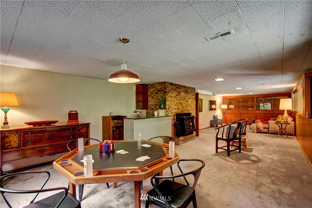 9033 Meridian Place North Seattle, WA 98103 - Photo 13 of 20 Gallery Image 13