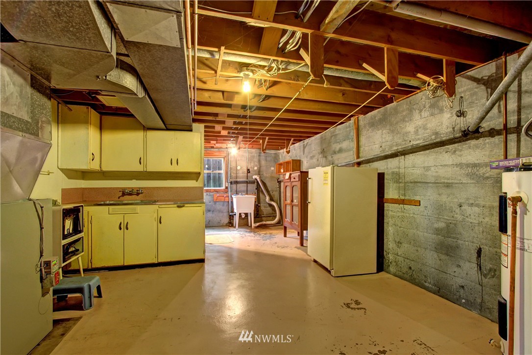 9033 Meridian Place North Seattle, WA 98103 - Photo 20 of 20 Gallery Image 20