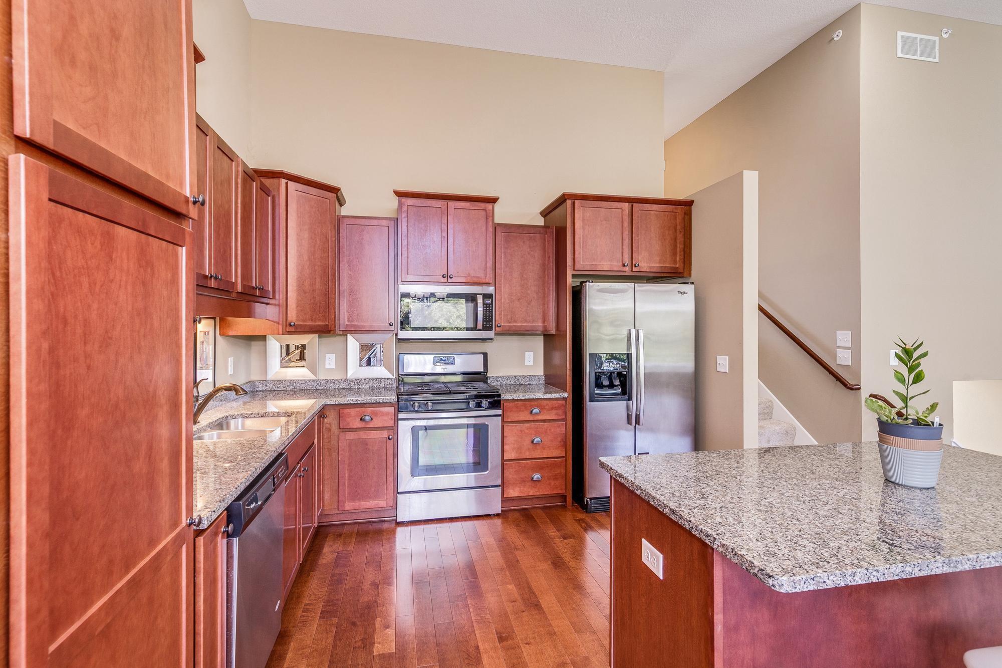 2576 Waterfall Way Northwest Prior Lake, MN 55372 - Photo 1 of 29