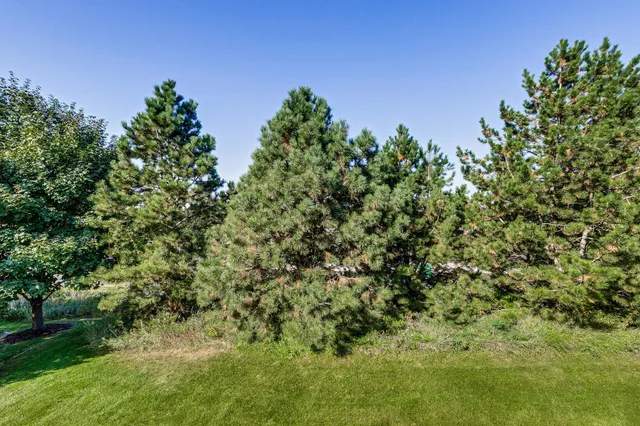 $354,900 | 2576 Waterfall Way Northwest, Prior Lake, MN 55372