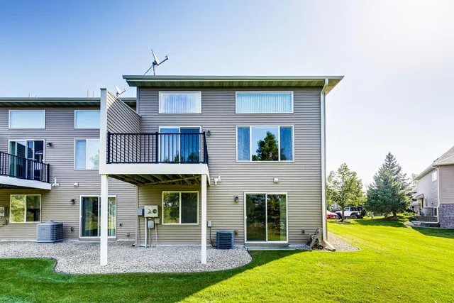 $354,900 | 2576 Waterfall Way Northwest, Prior Lake, MN 55372