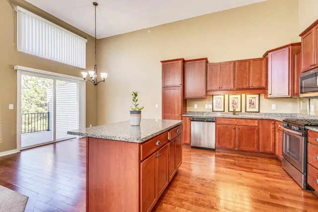 $354,900 | 2576 Waterfall Way Northwest, Prior Lake, MN 55372