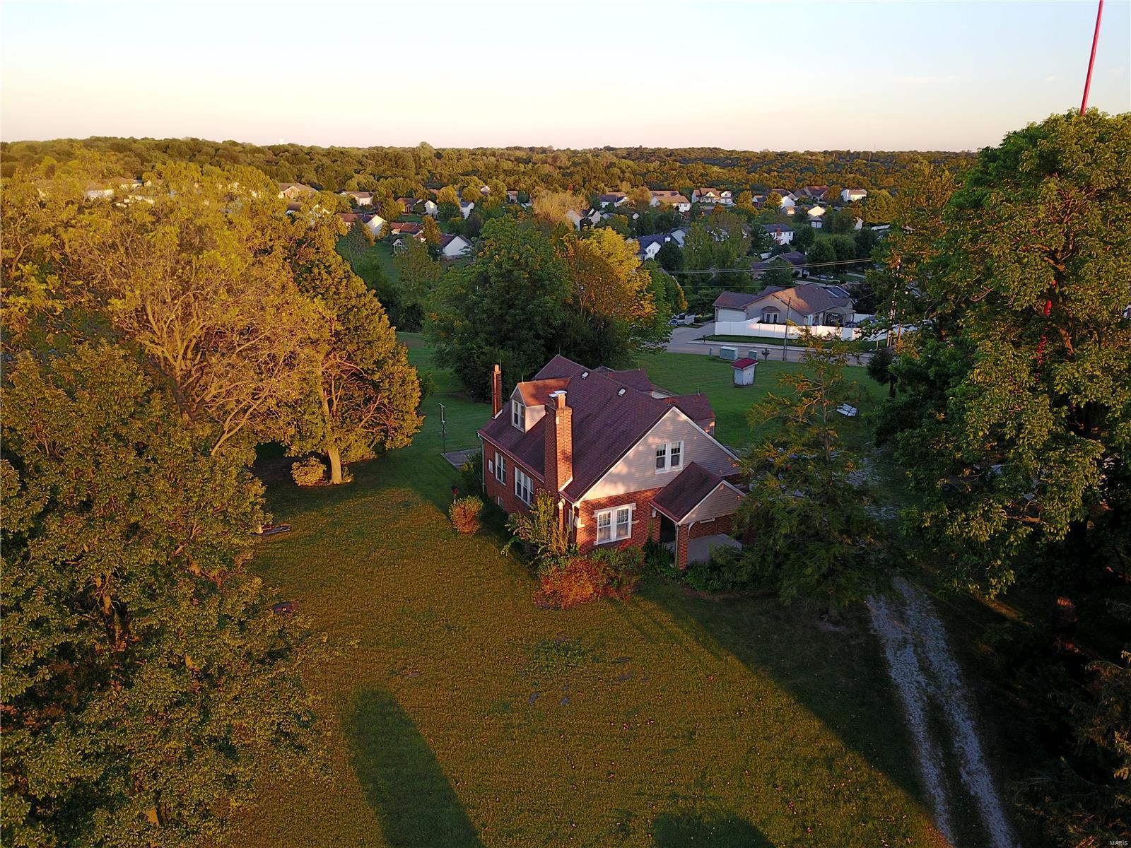824 Bluffside Road Columbia, IL 62236 - Photo 22 of 76 Gallery Image 22