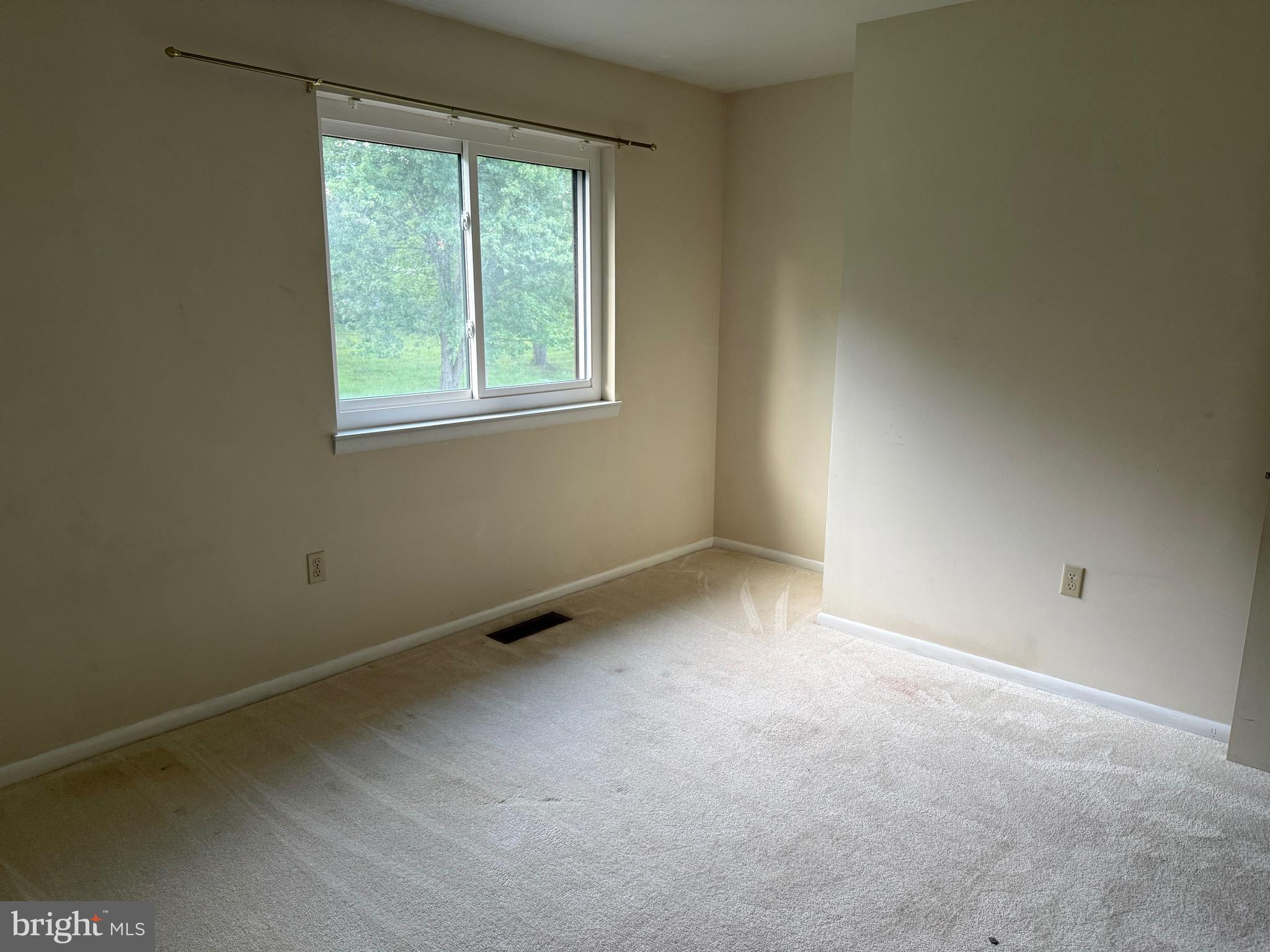 204 Village Road Orwigsburg, PA 17961 - Photo 16 of 20