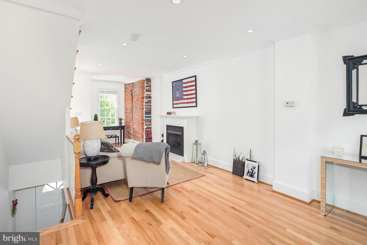 1111 R Street Northwest Washington, DC 20009 - Photo 13 of 30 Interior (General)