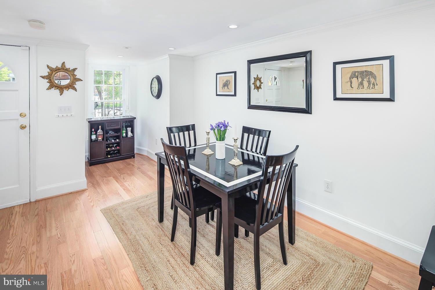 1111 R Street Northwest Washington, DC 20009 - Photo 3 of 30 Interior (General)