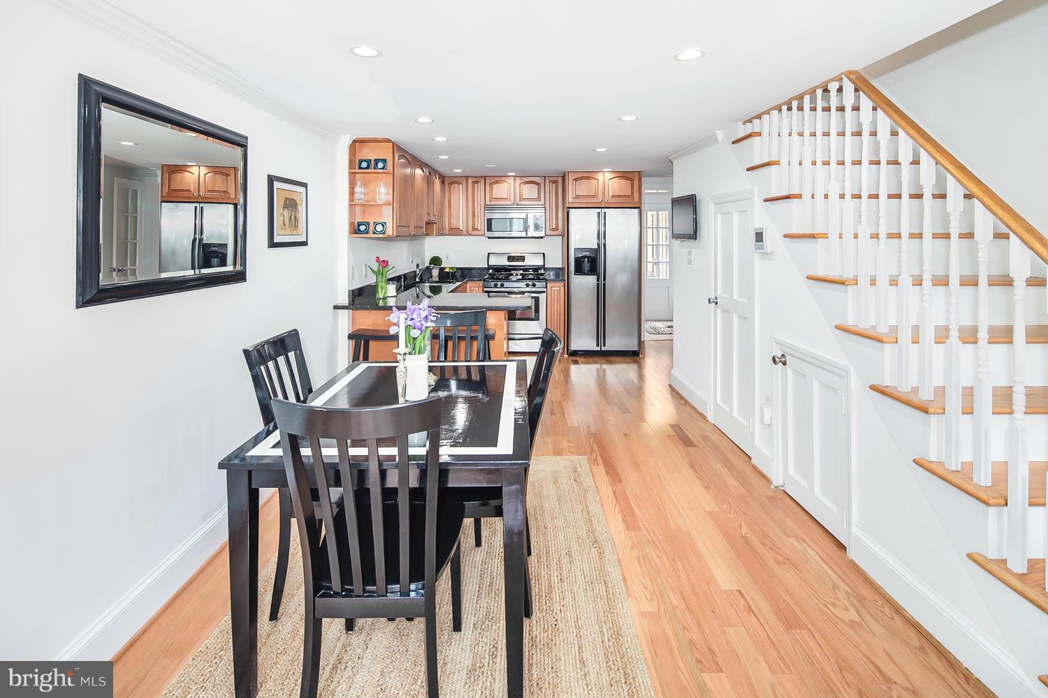 1111 R Street Northwest Washington, DC 20009 - Photo 4 of 30 Interior (General)