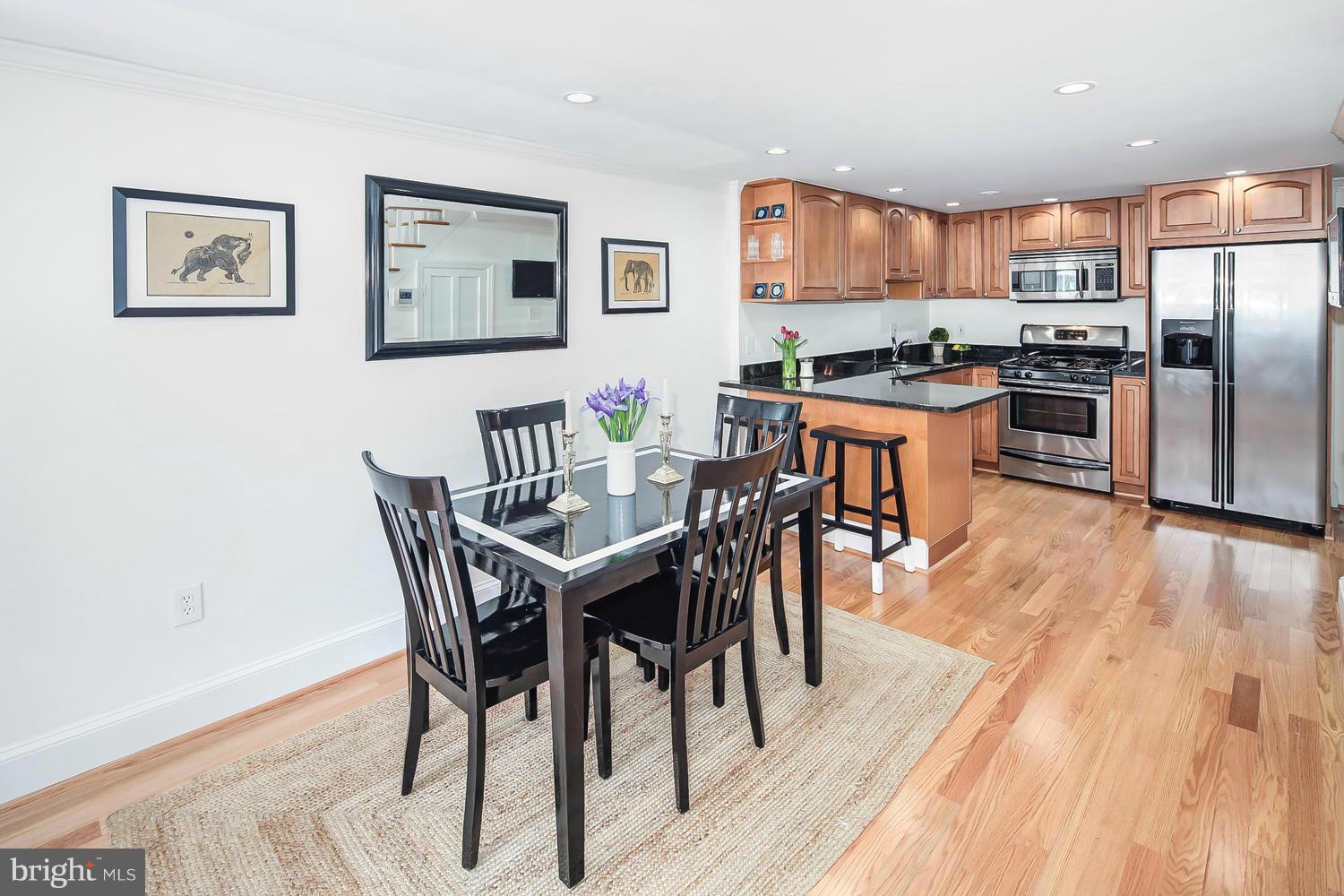 1111 R Street Northwest Washington, DC 20009 - Photo 6 of 30 Interior (General)