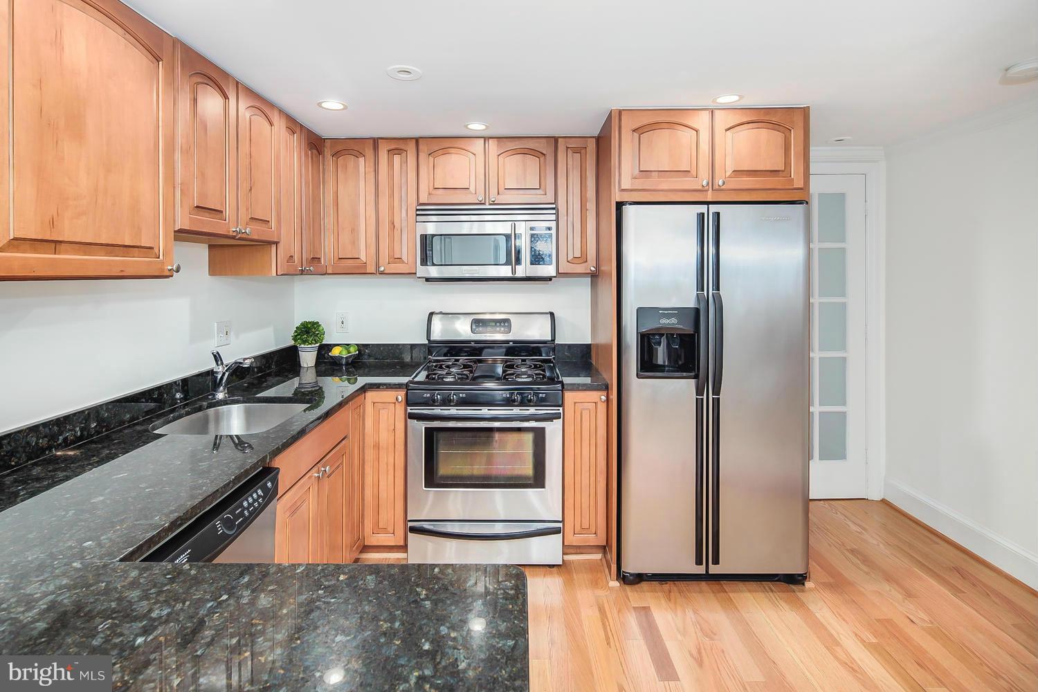 1111 R Street Northwest Washington, DC 20009 - Photo 9 of 30 Interior (General)