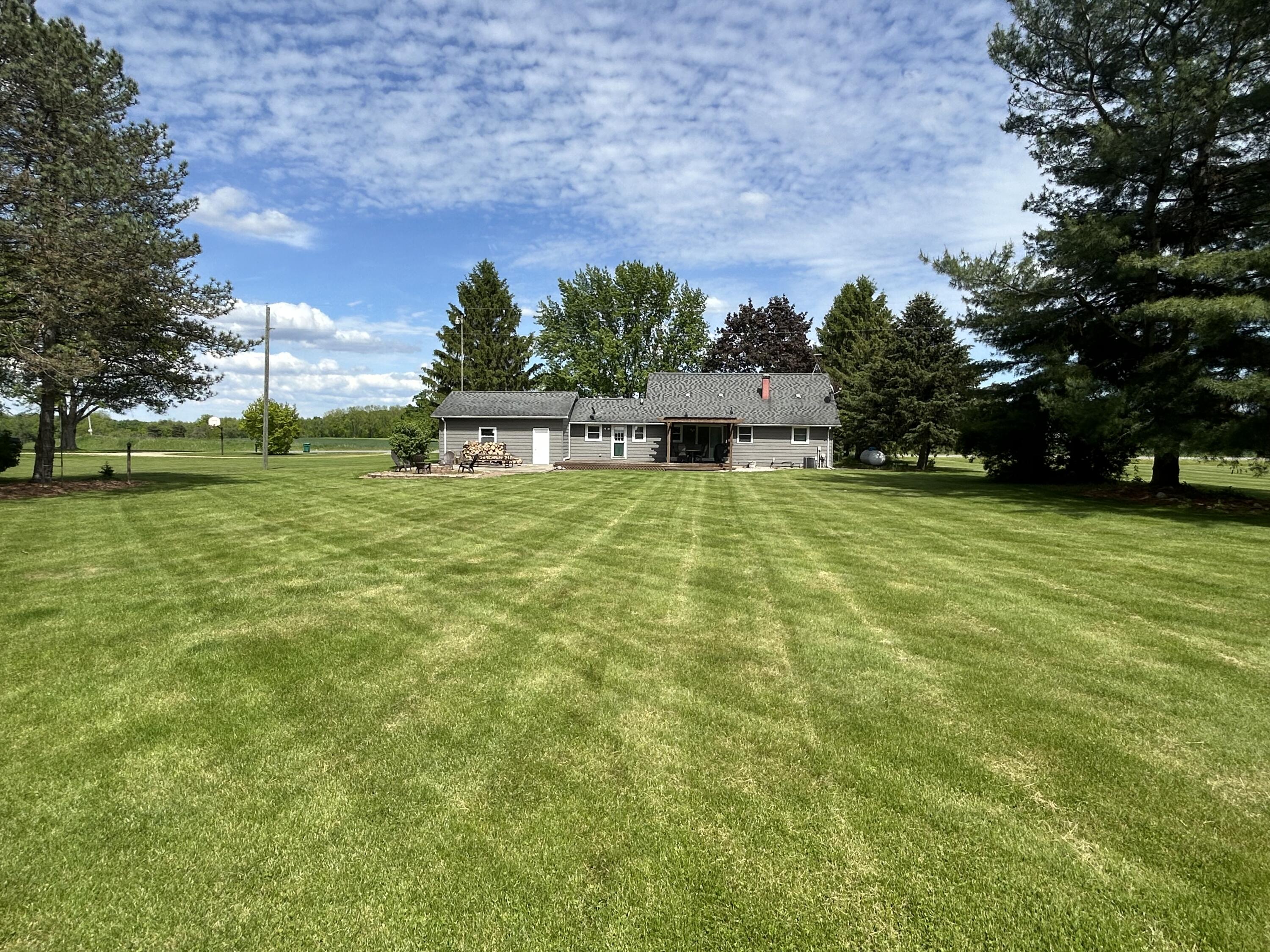 13830 South Grange Road Eagle, MI 48822 - Photo 17 of 21 2