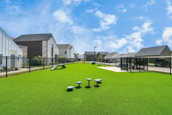 $1,715 | 23823 Cumberland Ridge Drive, Unit 515, Hockley, TX 77447