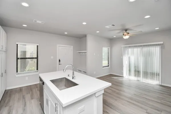 $1,715 | 23823 Cumberland Ridge Drive, Unit 515, Hockley, TX 77447