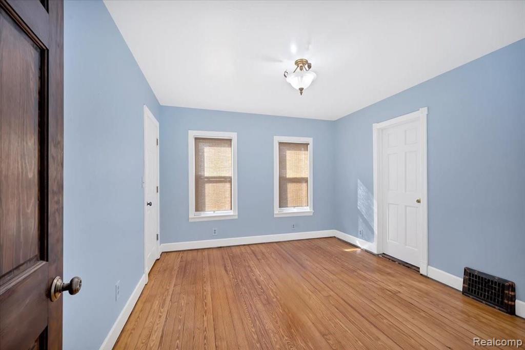 22 Cloverport Avenue Rochester Hills, MI 48307 - Photo 10 of 31