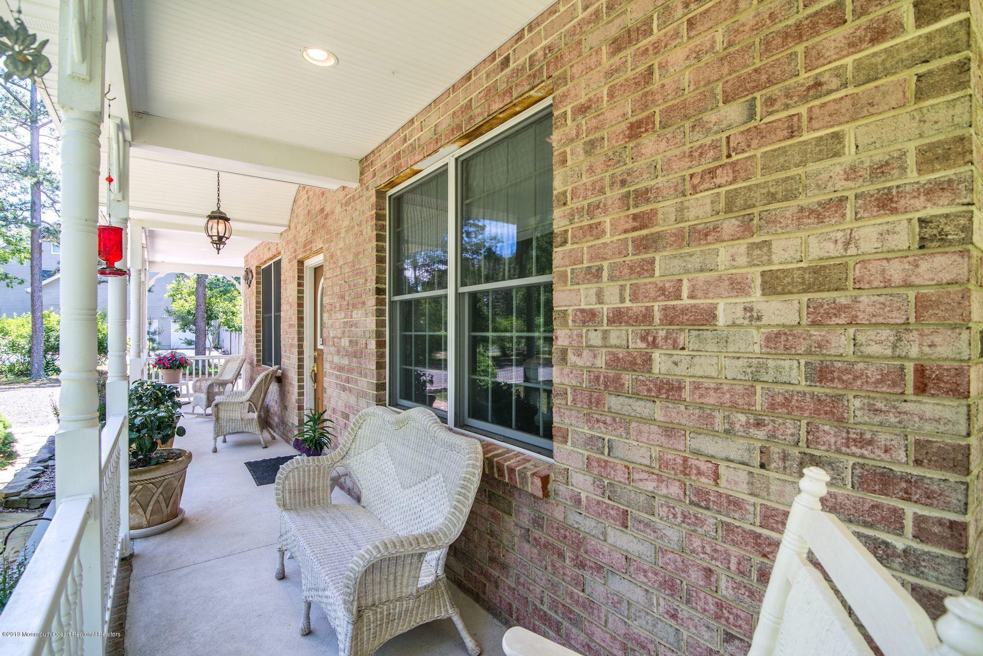 154 Mary Bell Road Manahawkin, NJ 08050 - Photo 8 of 44 008_154_mary_bell_rd_267146_450638