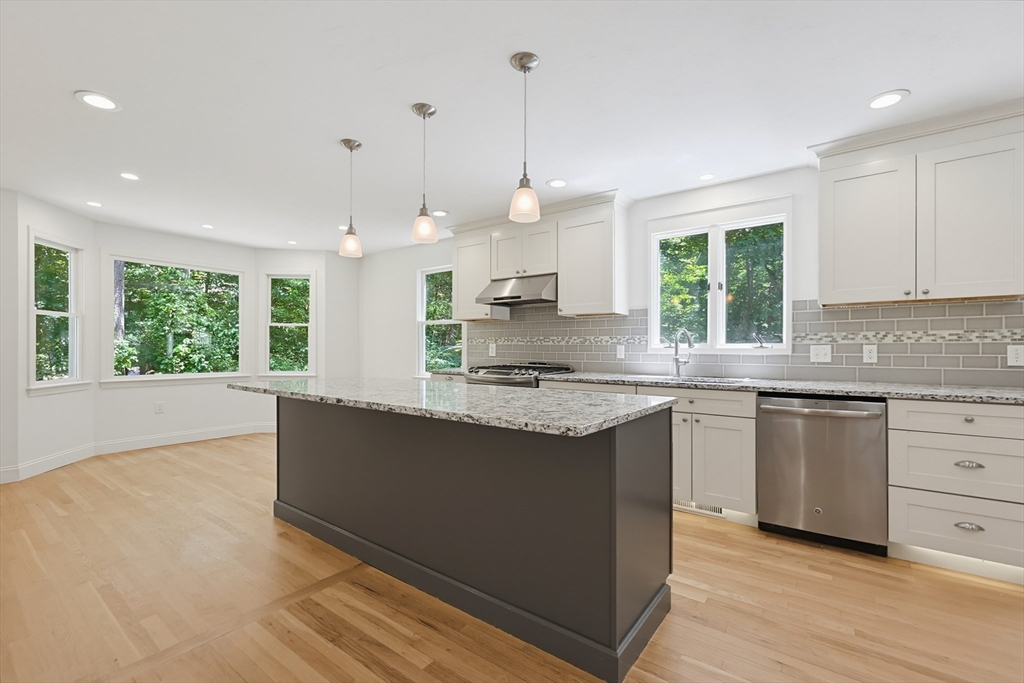 45 Baron Road Franklin, MA 02038 - Photo 10 of 42