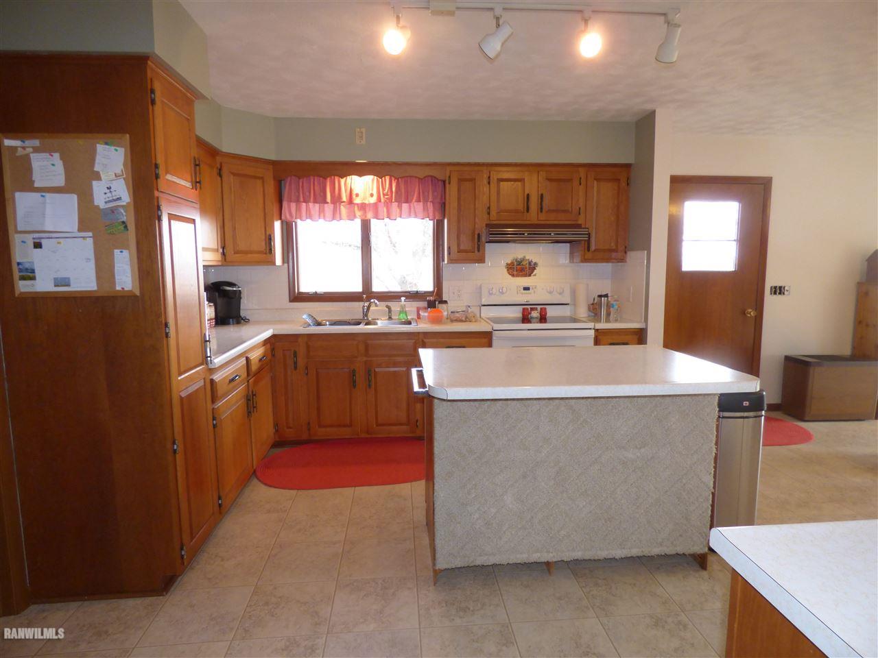 3241 South Weston Road Hanover, IL 61041 - Photo 4 of 25 Gallery Image 4