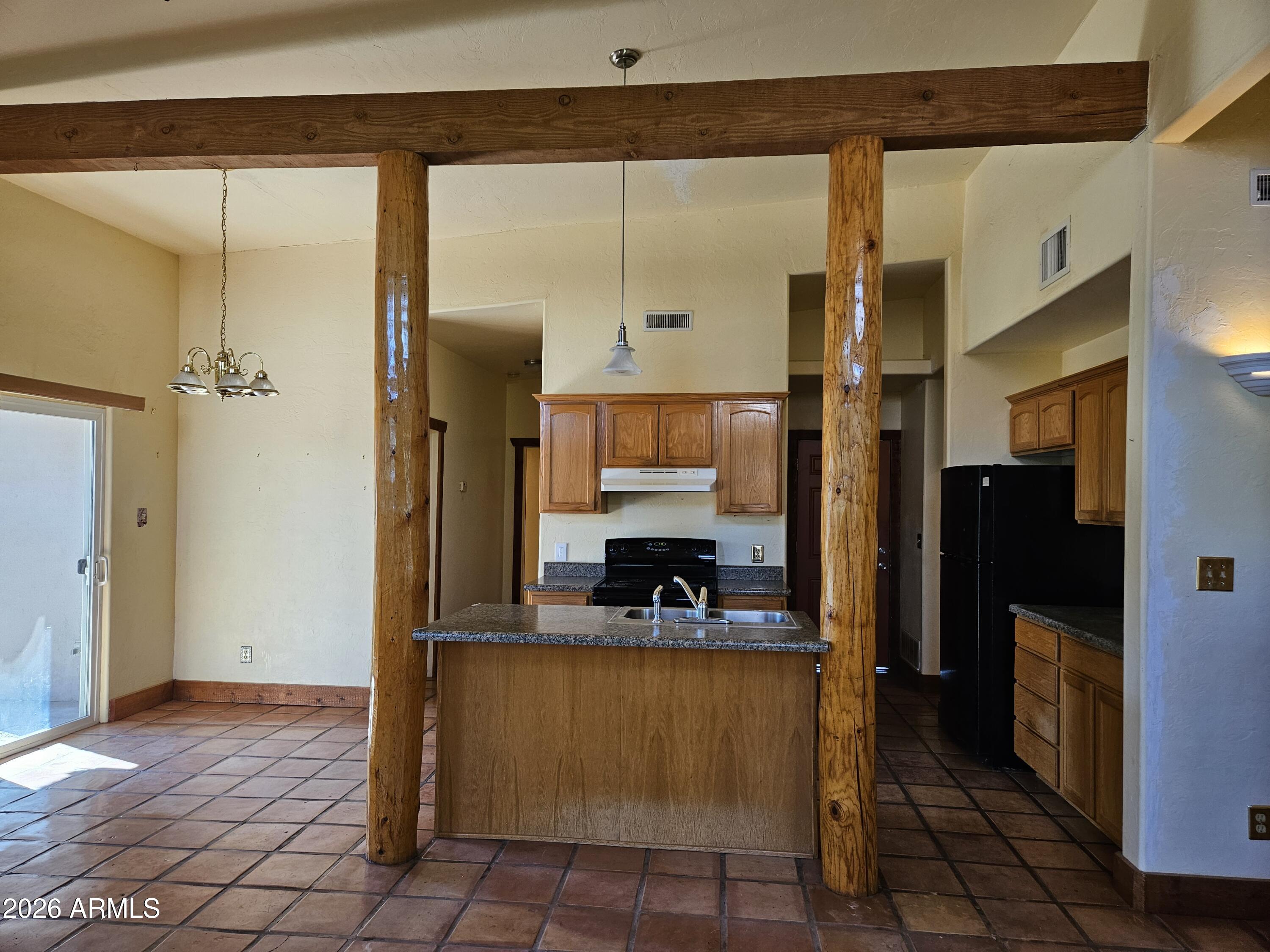 4105 North Washington Avenue Douglas, AZ 85607 - Photo 8 of 61 20260325_091257